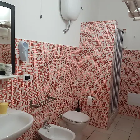 Alojamento de Acomodação e Pequeno-almoço Colors 3*